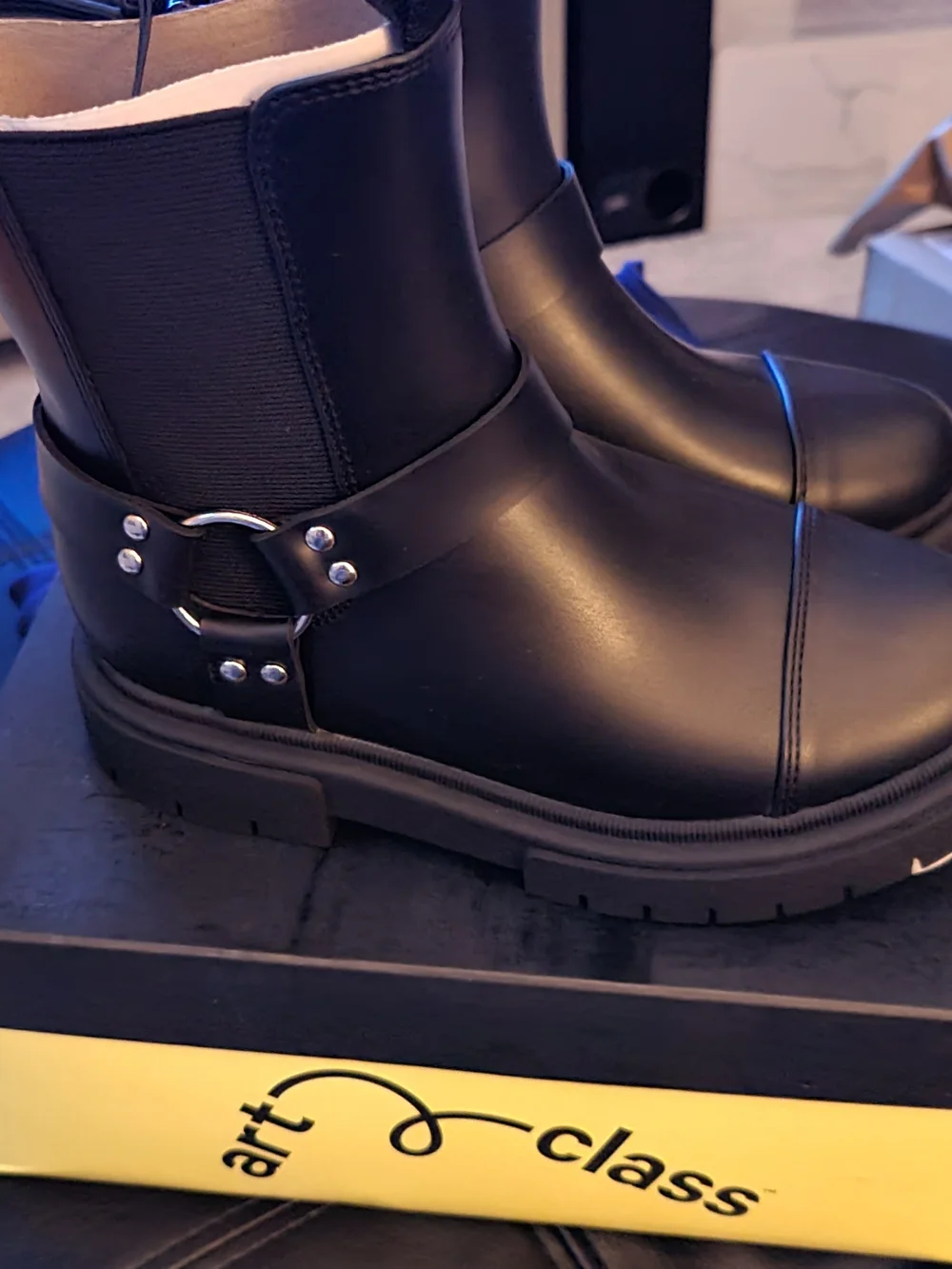 art class Black Kids Chelsea Harness Boots Size 1